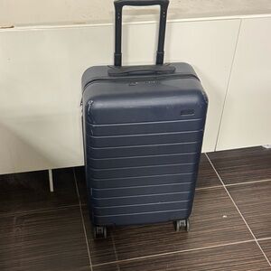 Away Navy Hardshell Carry-On with Telescoping Handle